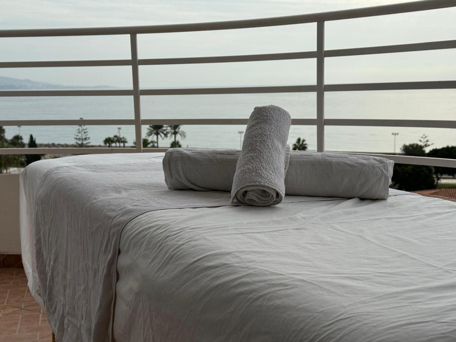 Apartament A&N Atico Downtown Torre Del Mar Zewnętrze zdjęcie